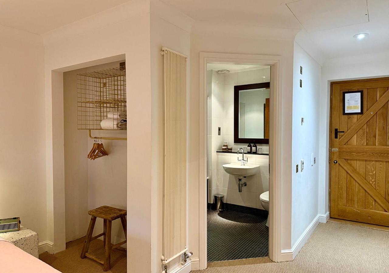The Ridings At Theobalds Park Hotel Goff's Oak Bagian luar foto